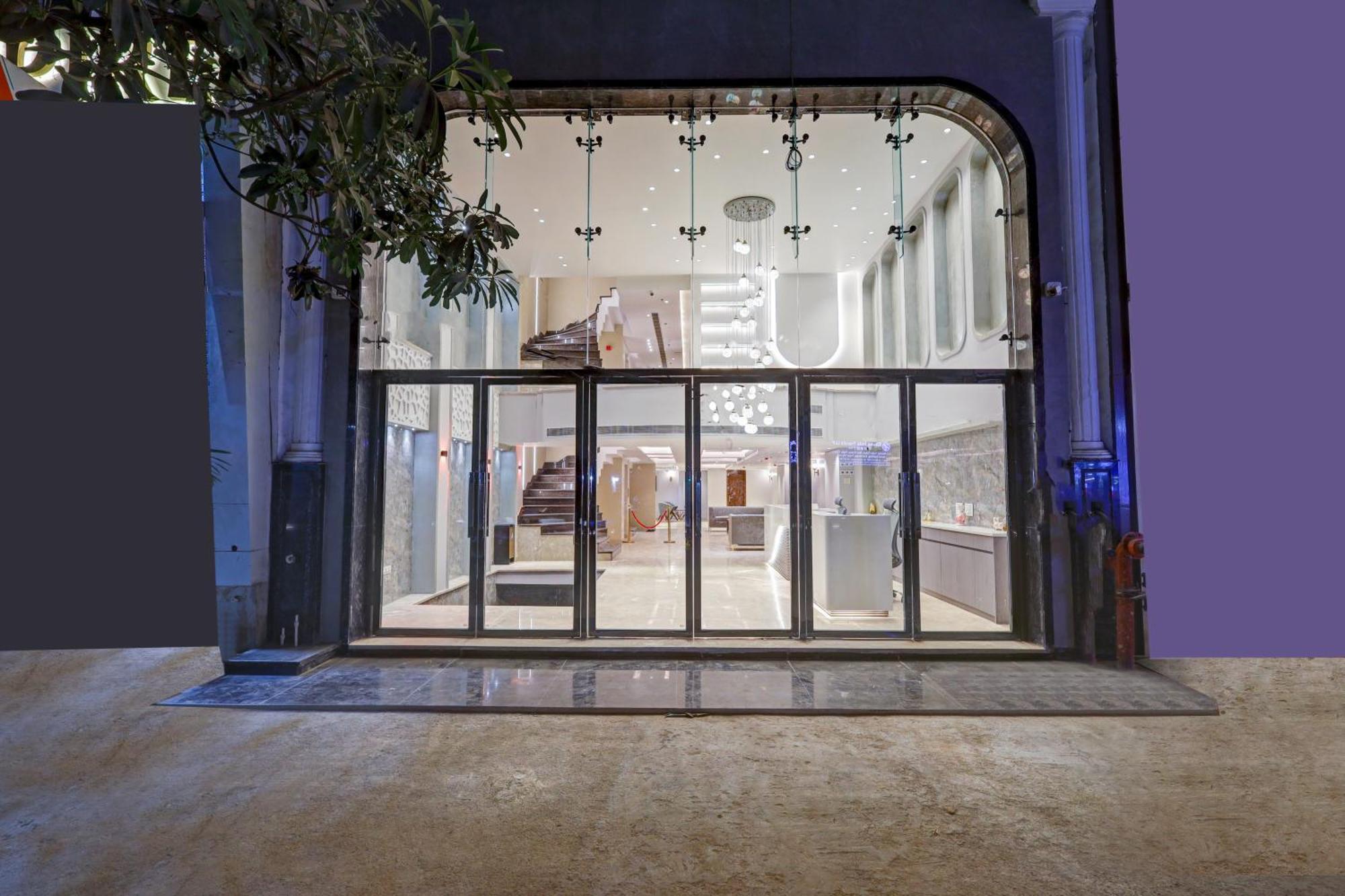 The Viking - Luxury Living Steps Away From & Connaught Place Hotel 4*