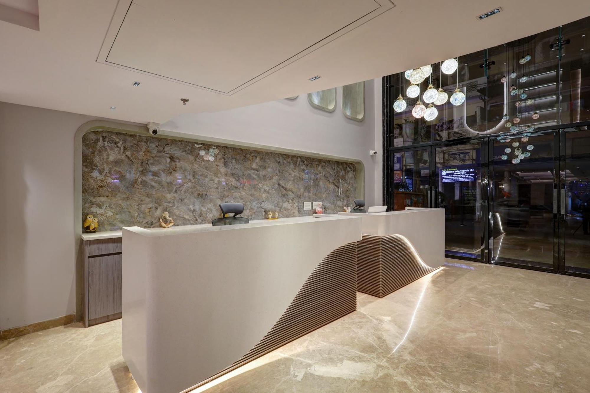 The Viking - Luxury Living Steps Away From & Connaught Place 4*