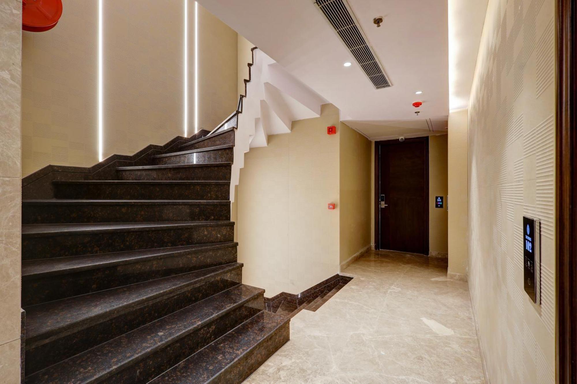 The Viking - Luxury Living Steps Away From & Connaught Place New Delhi
