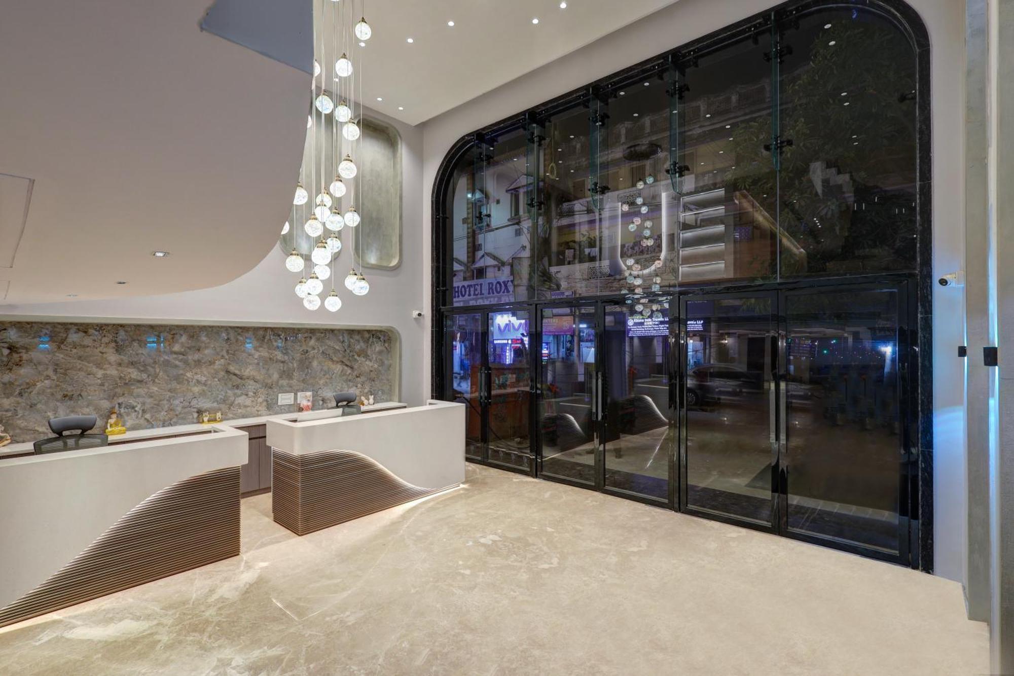 The Viking - Luxury Living Steps Away From & Connaught Place New Delhi