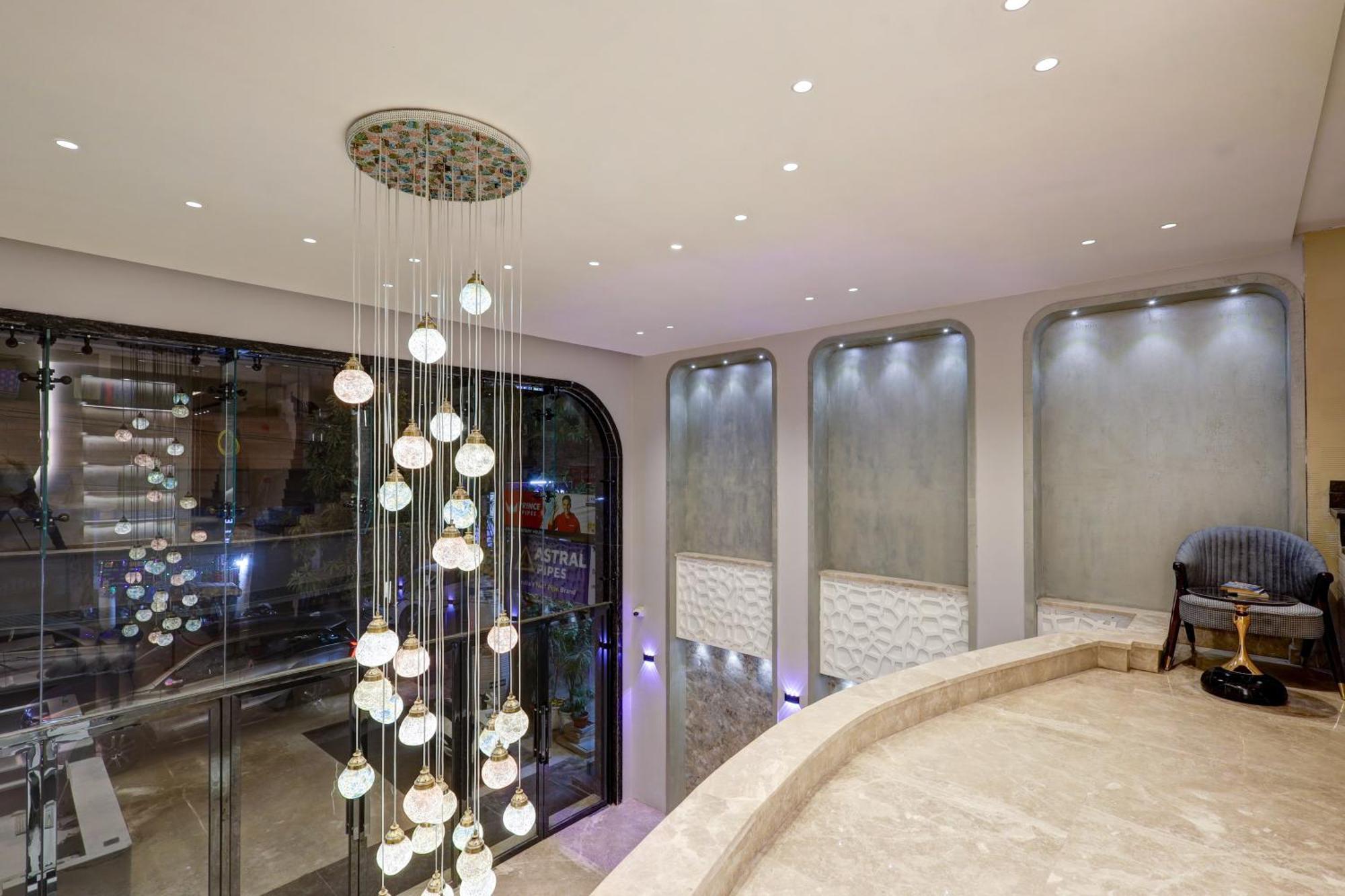 The Viking - Luxury Living Steps Away From & Connaught Place Hotel 4*