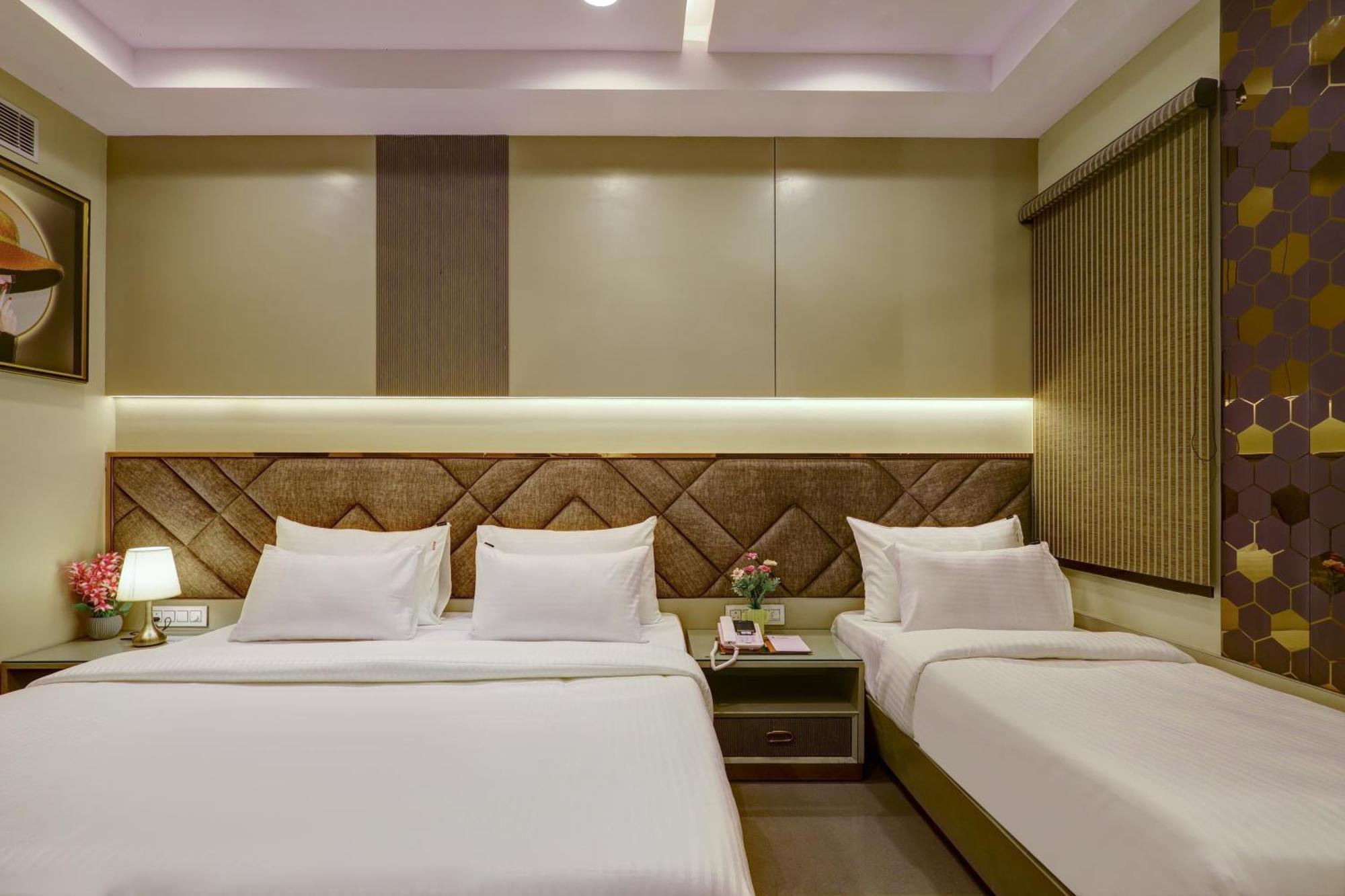 The Viking - Luxury Living Steps Away From & Connaught Place