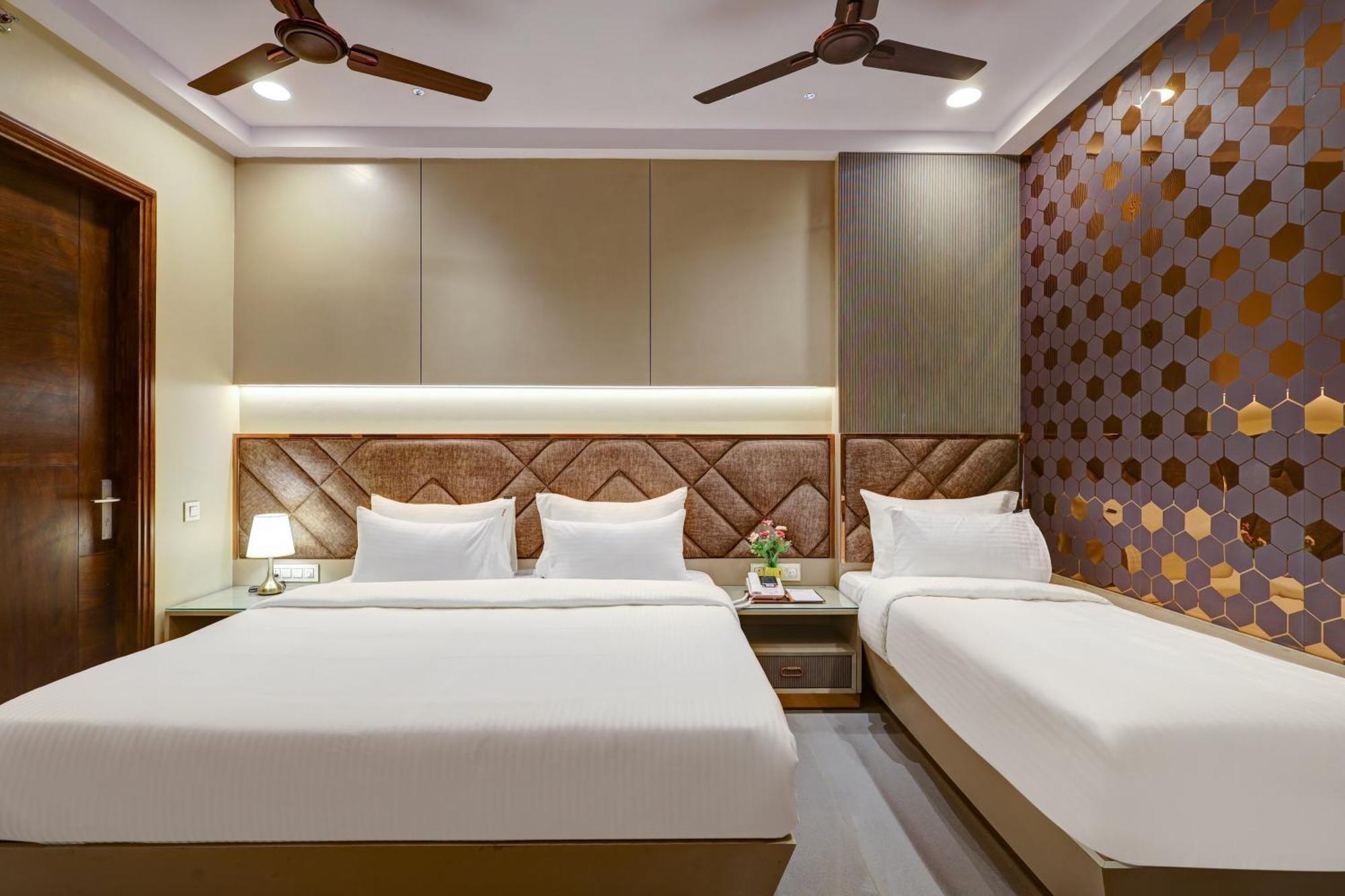 Hotel The Viking - Luxury Living Steps Away From & Connaught Place 4*
