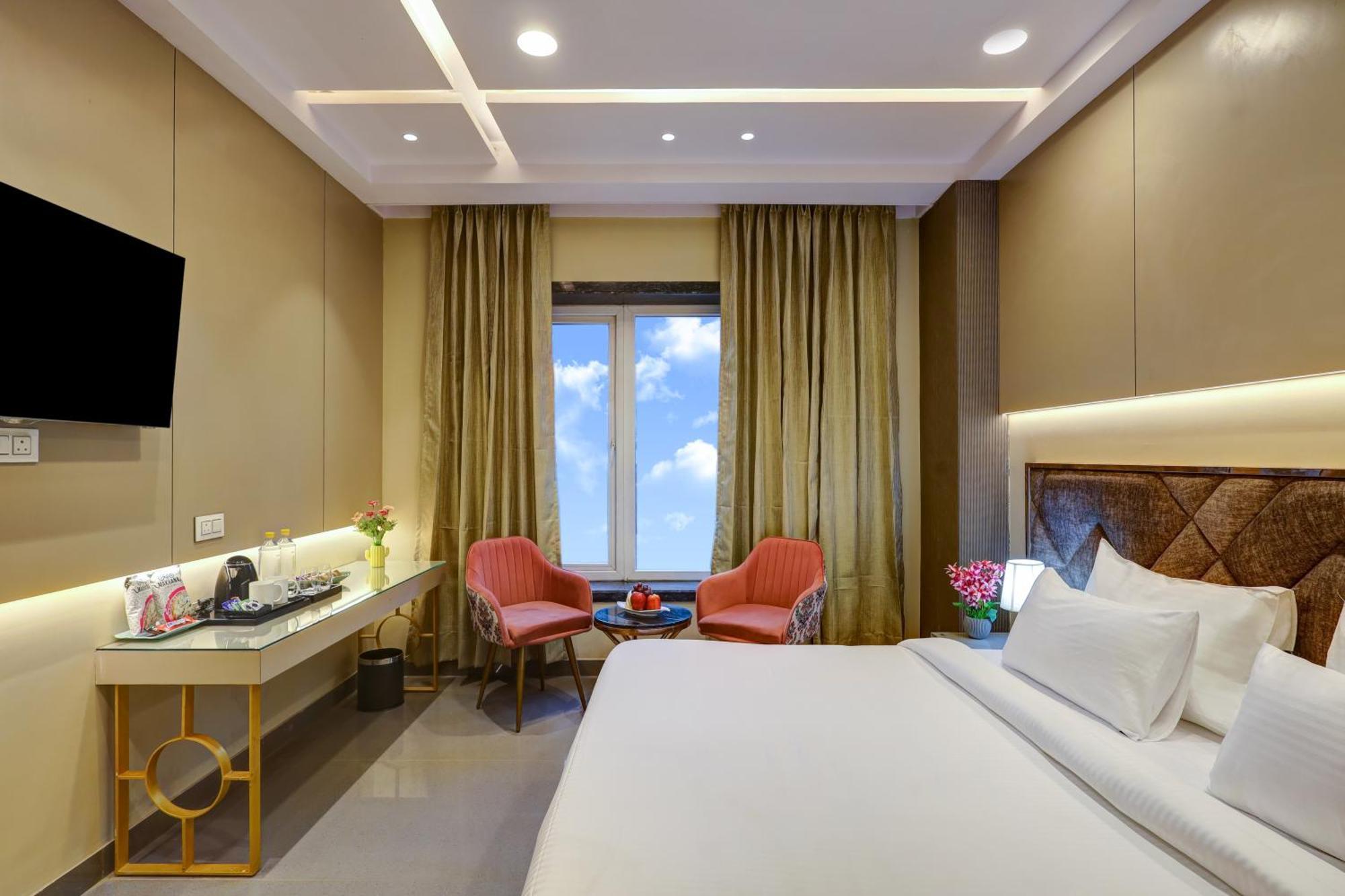 Hotel The Viking - Luxury Living Steps Away From & Connaught Place New Delhi