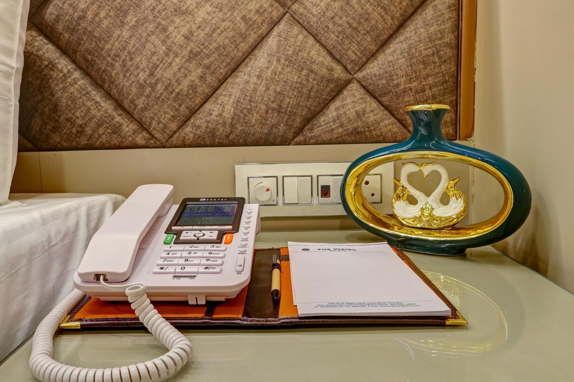 The Viking - Luxury Living Steps Away From & Connaught Place Hotel
