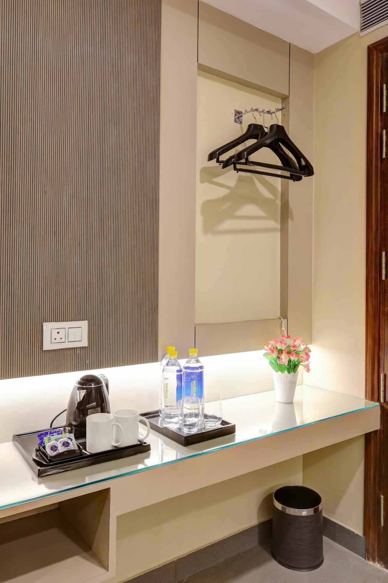 Hotel The Viking - Luxury Living Steps Away From & Connaught Place New Delhi